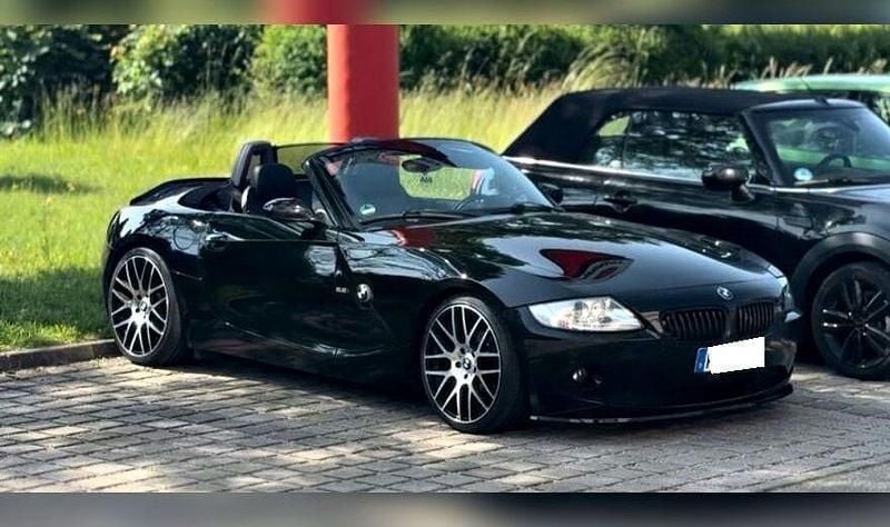 Schwarz Gebraucht 2006 BMW Z4 Sport Line Cabrio | 7.999 € (Guter Preis) - Bild 1/4