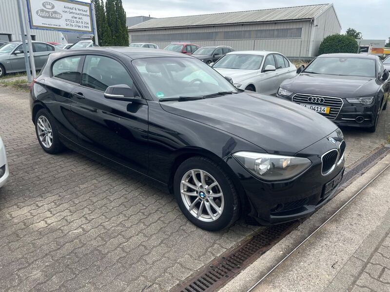 Gebraucht BMW 118 Urban Line 170 PS (125 kW) 2012 Schwarz Kleinwagen