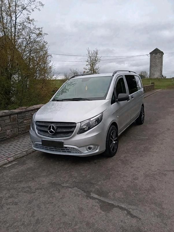 Gebraucht Mercedes Vito 190 PS (139 kW) 2016 Silber Van