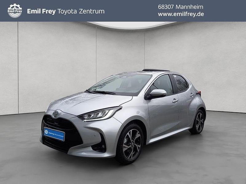 Silber Neu 2025 Toyota Yaris Hybrid Comfort Limousine | 27.990 € (Etwas zu teuer) - Bild 1/4