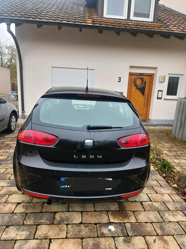 Gebraucht Seat Leon 102 PS (75 kW) 2009 Schwarz Limousine