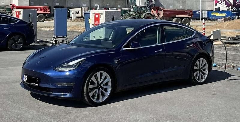 Gebraucht Tesla Model 3 350 kW (476 PS) 2019 Blau Limousine
