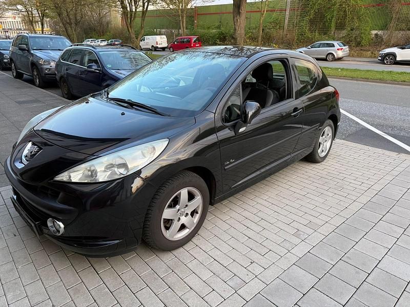 Gebraucht Peugeot 207 95 PS (69 kW) 2009 Coupé