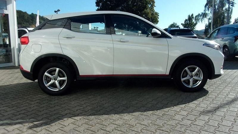 Gebraucht DFSK Fengon 106 PS (77 kW) 2024 Weiß SUV