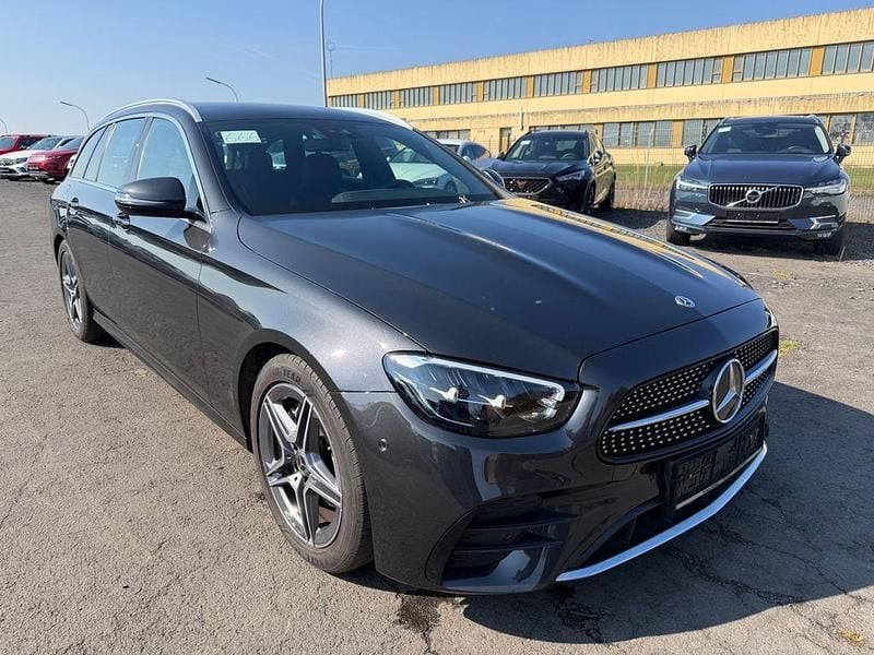 Gebraucht Mercedes E200 AMG 160 PS (117 kW) 2023 Grau Limousine