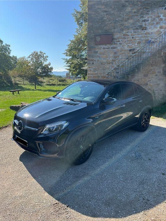 Schwarz Gebraucht 2018 Mercedes GLE43 AMG AMG SUV | 46.800 € (Teuer) - Bild 1/4