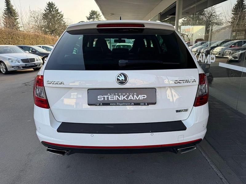Gebraucht Skoda Octavia RS 184 PS (135 kW) 2014 Weiß Kleinwagen