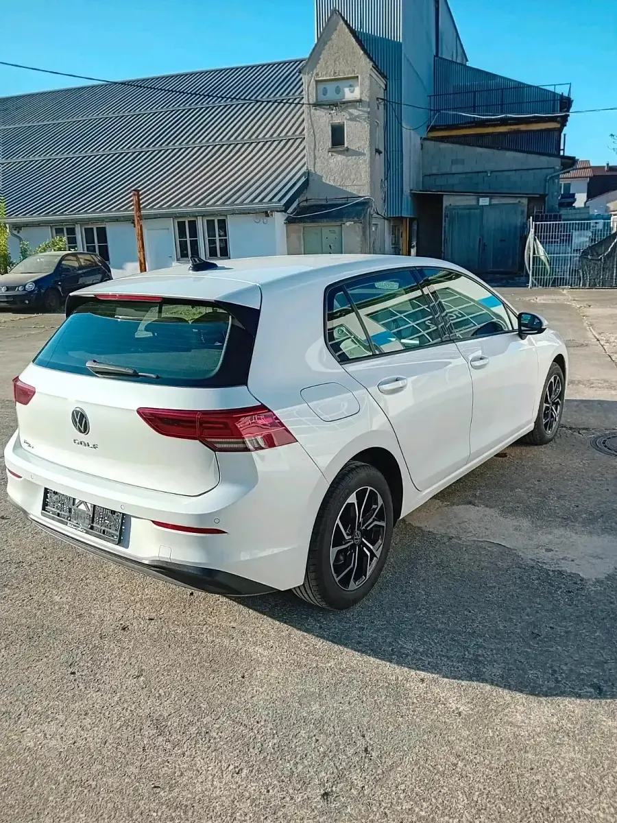 Używany VW Golf VII 116 KM (85 kW) 2021 Biały Hatchback