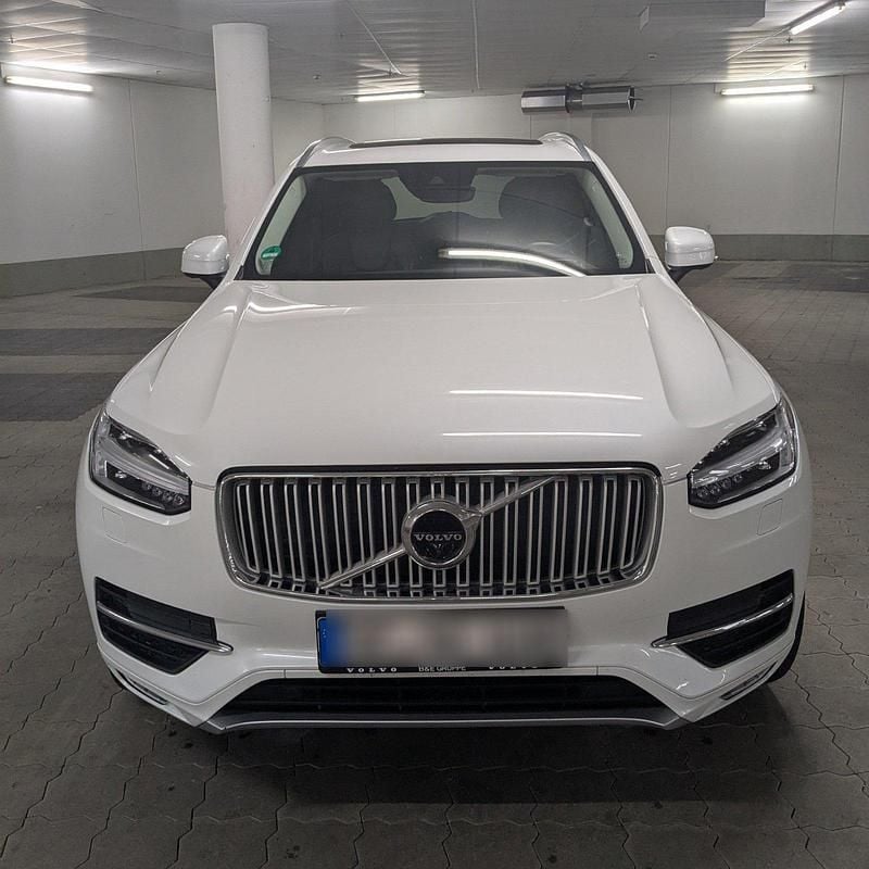Weiß Gebraucht 2019 Volvo XC90 Inscription SUV | 32.000 € (Guter Preis) - Bild 1/4