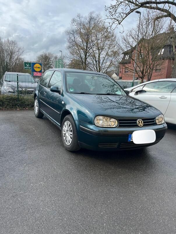 Grün Gebraucht 2000 VW Golf IV Kleinwagen | 1.350 € (Fairer Preis) - Bild 1/4