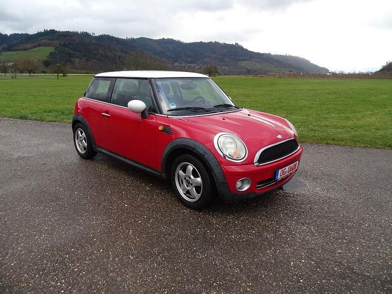 Rot Gebraucht 2007 Mini Cooper Kleinwagen | 1.999 € (Guter Preis) - Bild 1/4