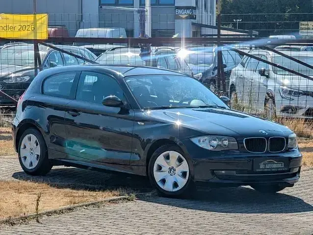 Gebraucht BMW 116 Advantage 122 PS (89 kW) 2008 Schwarz Kleinwagen