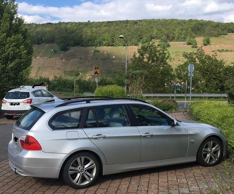 Silber Gebraucht 2008 BMW 335 Kombi | 12.990 € (Superpreis) - Bild 1/4