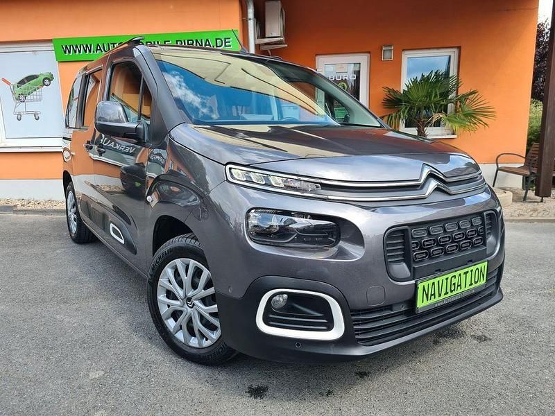 Grau Gebraucht 2020 Citroën Berlingo Feel Van / Kleinbus | 17.950 € (Fairer Preis) - Bild 1/4