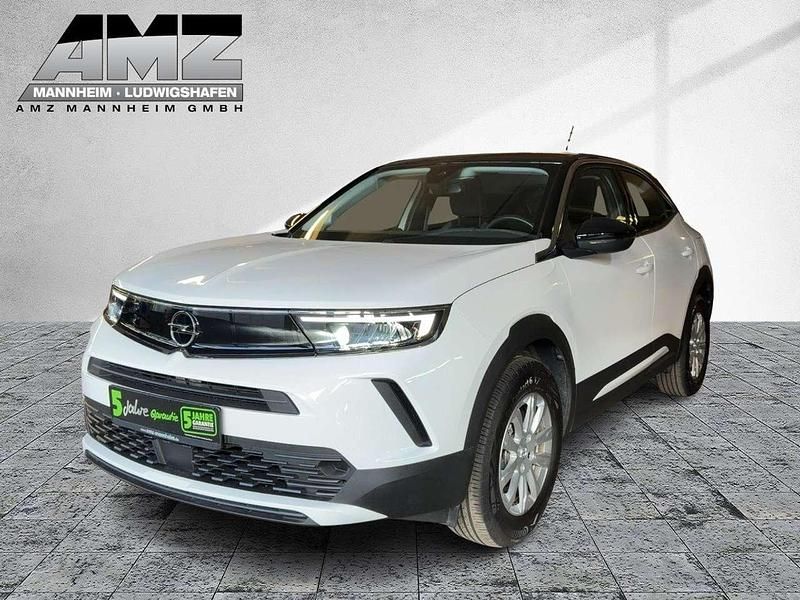 Gebraucht Opel Mokka-e Edition 100 kW (136 PS) 2023 Lack weiss banquise/typ aussen SUV