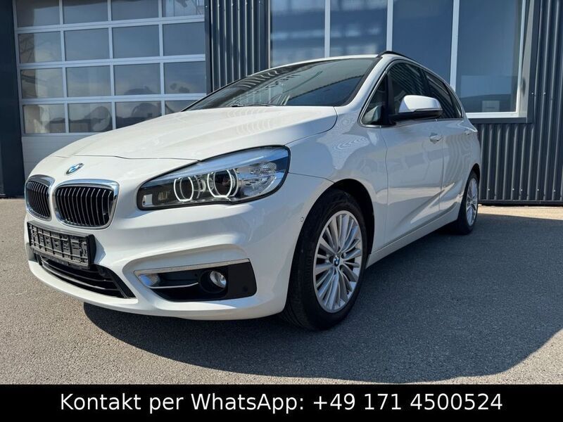 Weiß Gebraucht 2016 BMW 218 Active Tourer Luxury Line Van / Kleinbus | 10.900 € (Fairer Preis) - Bild 1/4