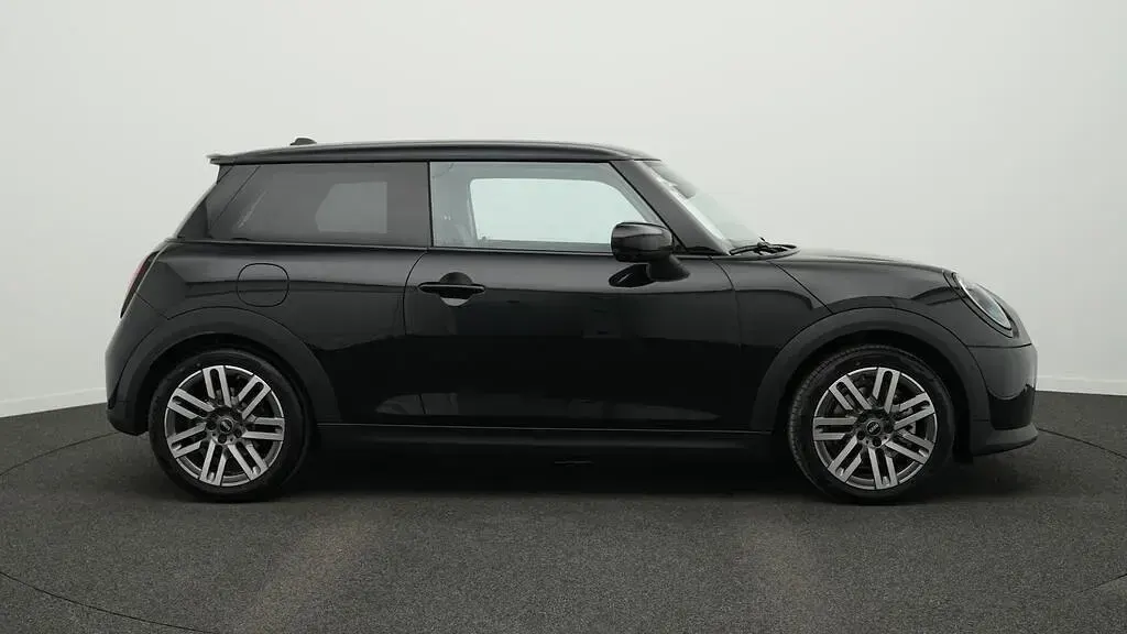 Gebraucht Mini Cooper S Classic 204 PS (150 kW) 2024 Schwarz Kleinwagen