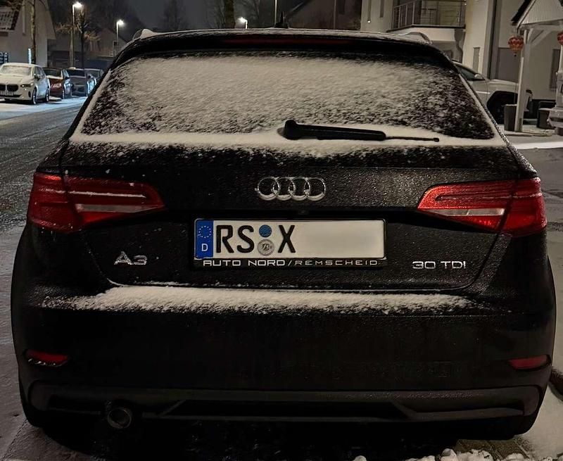 Gebraucht Audi A3 Sportback Design 116 PS (85 kW) 2019 Schwarz Kleinwagen