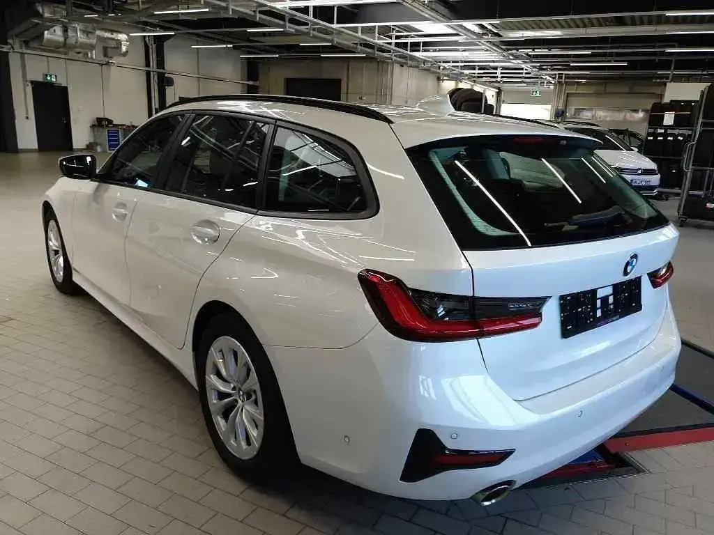 Gebraucht BMW 320 190 PS (139 kW) 2020 Weiß Kombi