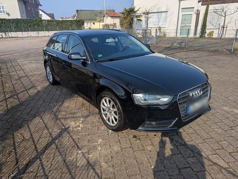 Usata Audi A4 120 CV (88 kW) 2012 Nero Station wagon