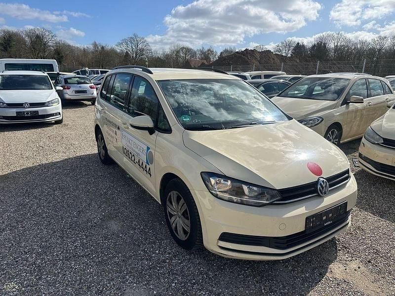 Gebraucht VW Touran 116 PS (85 kW) 2019 Beige Van / Kleinbus