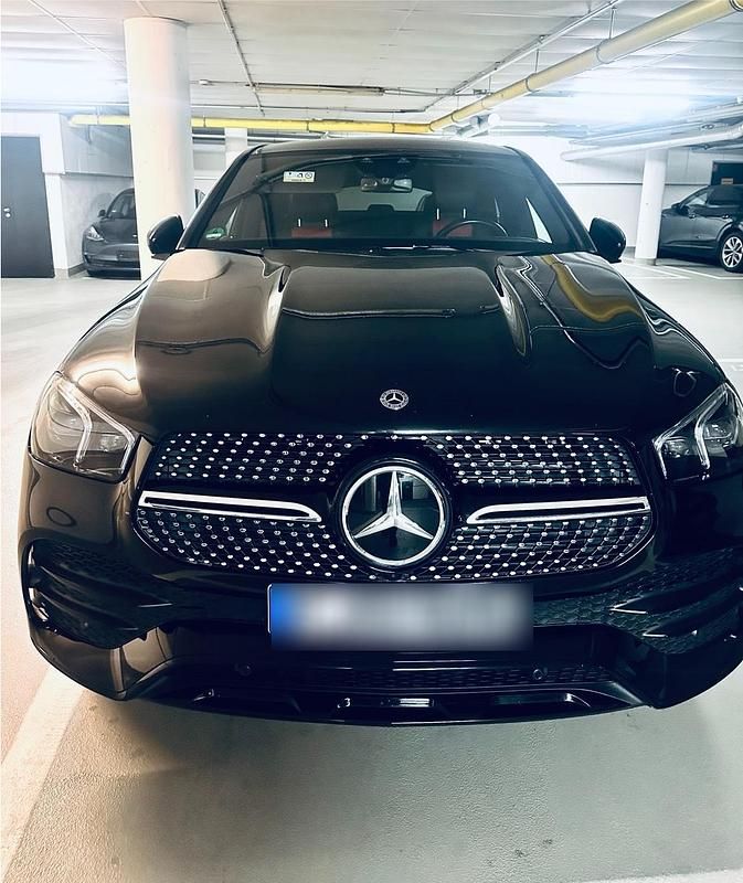 Schwarz Gebraucht 2021 Mercedes GLE350 AMG line Coupé | 60.990 € - Bild 1/4