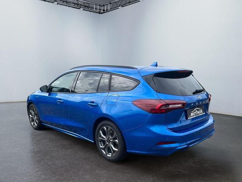 Gebraucht Ford Focus ST-Line X 155 PS (114 kW) 2025 Desert island blue Limousine