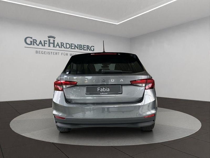 Neu Skoda Fabia Tour 116 PS (85 kW) 2025 Graphitegrau metallic Kleinwagen