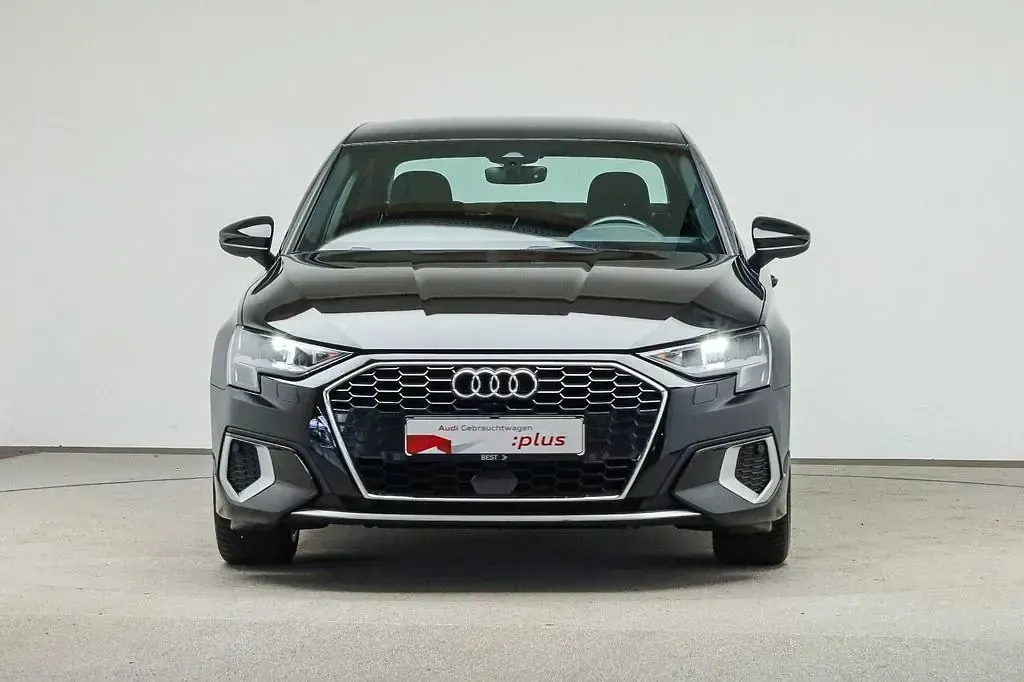 Gebraucht Audi A3 Advanced Plus 150 PS (110 kW) 2022 Mythosschwarz metallic Limousine