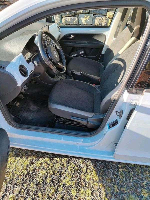 Usata VW up! 68 CV (50 kW) 2013 Bianco Utilitaria