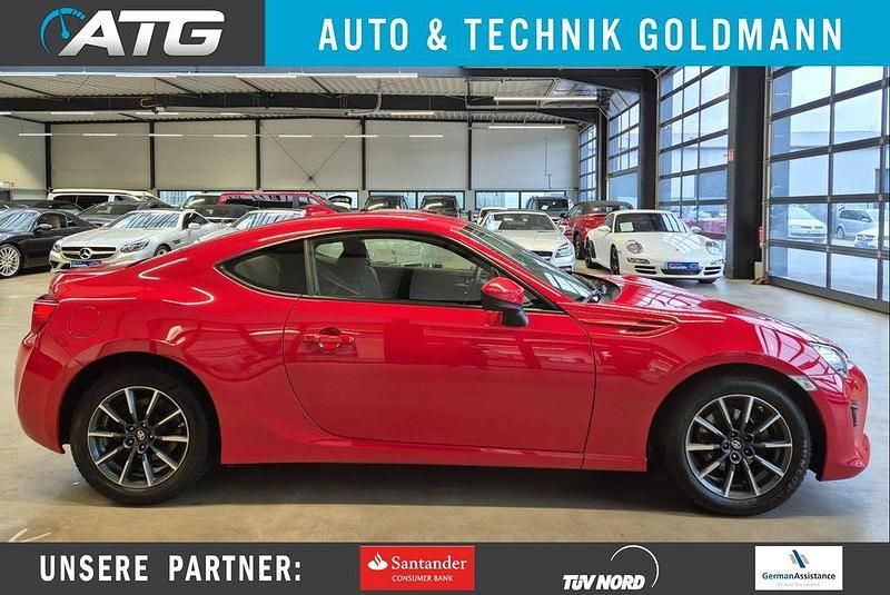 Pure red Gebraucht 2020 Toyota GT86 GT Coupé | 28.490 € (Fairer Preis) - Bild 1/4