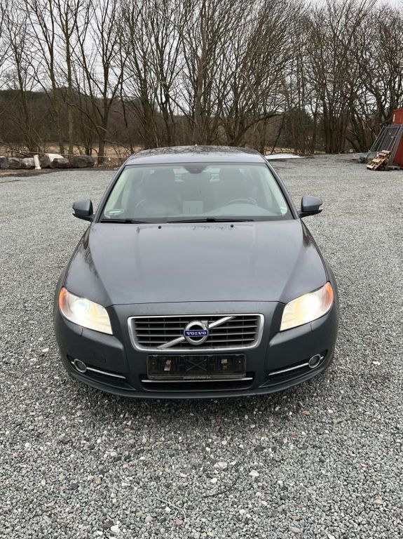 Grau Gebraucht 2006 Volvo S80 Summum Limousine | 1.999 € (Fairer Preis) - Bild 1/4