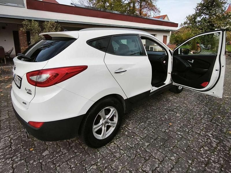 Gebraucht Hyundai ix35 Style 184 PS (135 kW) 2014 Weiß SUV