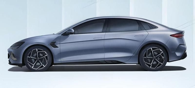 Neu BYD Seal Design 230 kW (313 PS) 2025 Polar white metallic Limousine