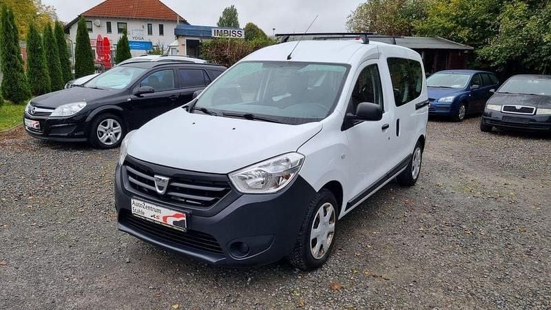 Weiß Gebraucht 2014 Dacia Dokker Ambiance Van | 6.990 € (Guter Preis) - Bild 1/4