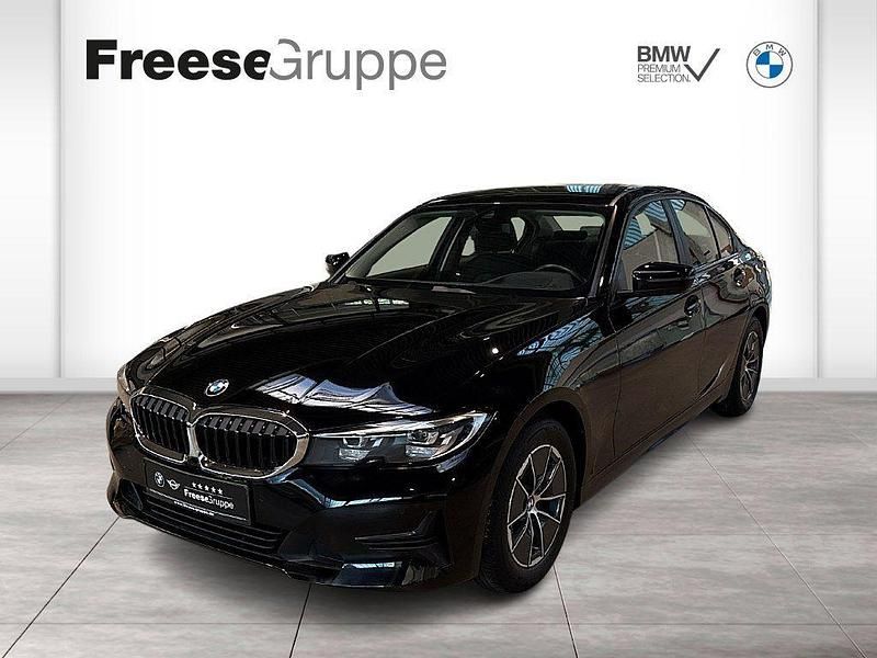 Schwarz Gebraucht 2021 BMW 318 Limousine | 24.990 € (Fairer Preis) - Bild 1/4