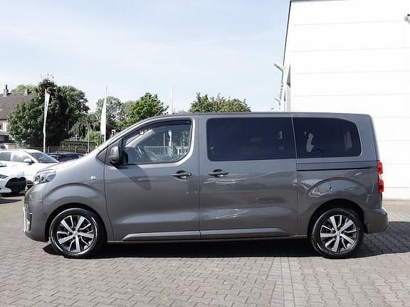 Gebraucht Toyota Proace Verso Basis 151 PS (111 kW) 2018 Basaltgrau metallic Kombi