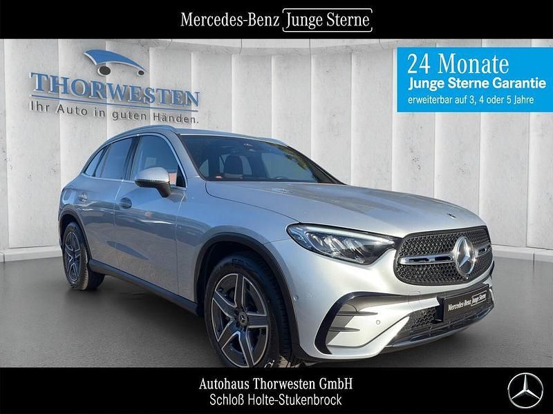 Lack hightechsilber Gebraucht 2022 Mercedes GLC220 AMG line SUV | 49.900 € (Guter Preis) - Bild 1/4
