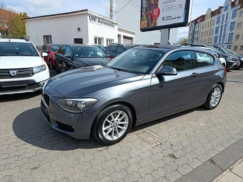 Gebraucht BMW 114 102 PS (75 kW) 2014 Grau Kleinwagen