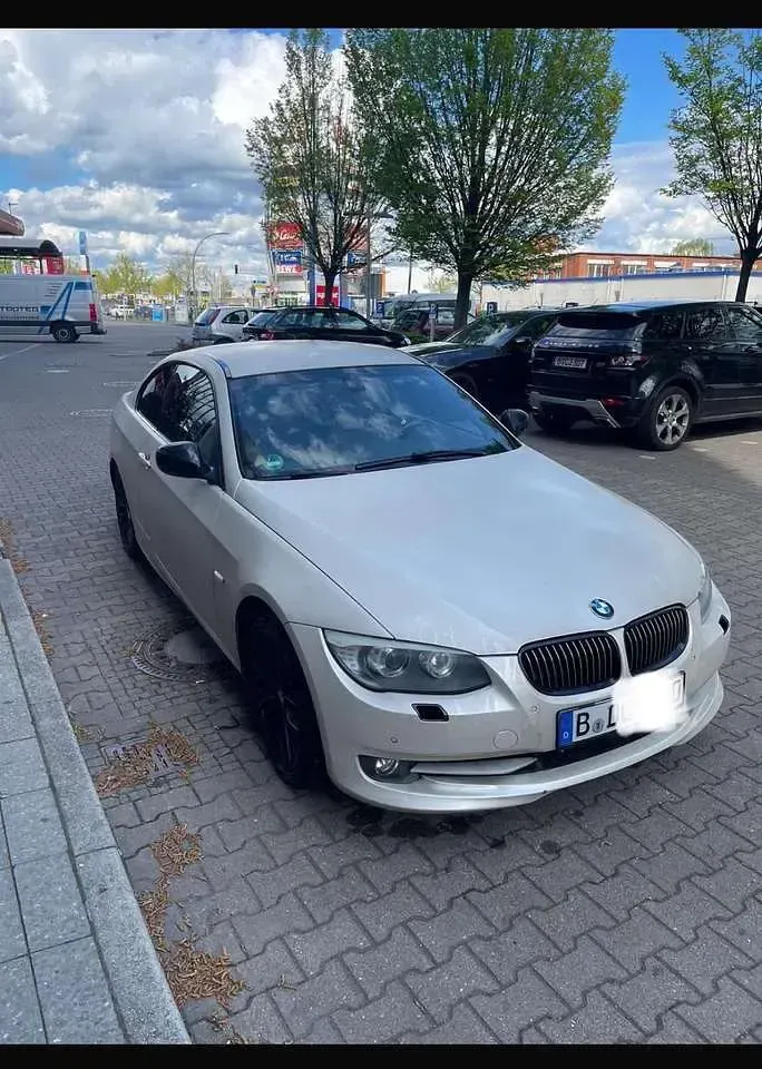 Gebraucht BMW 330 245 PS (180 kW) 2010 Coupé