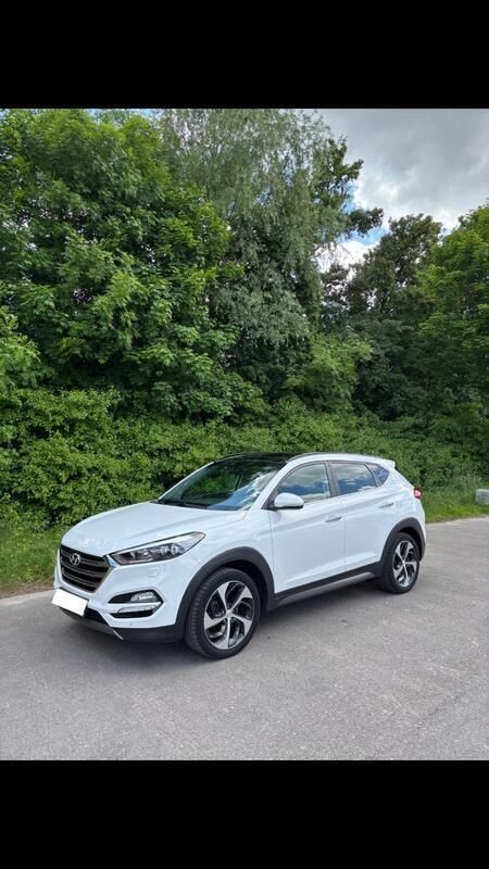 Weiß Gebraucht 2016 Hyundai Tucson Turbo SUV | 15.900 € (Guter Preis) - Bild 1/4