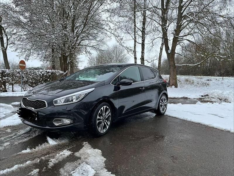 Gebraucht Kia Ceed Platinum Edition 128 PS (94 kW) 2015 Schwarz Kleinwagen