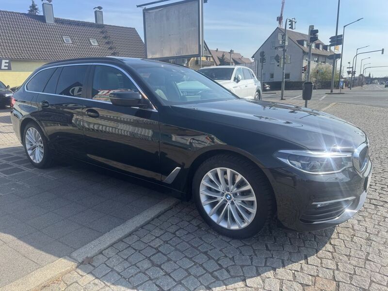 Gebraucht BMW 520 Sport Line 190 PS (139 kW) 2019 Schwarz Kombi