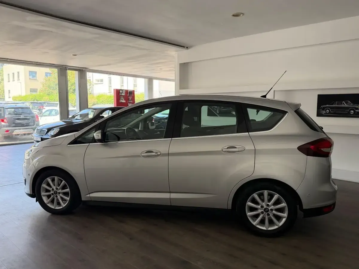 Gebraucht Ford C-MAX Titanium 150 PS (110 kW) 2016 Silber Van / Kleinbus