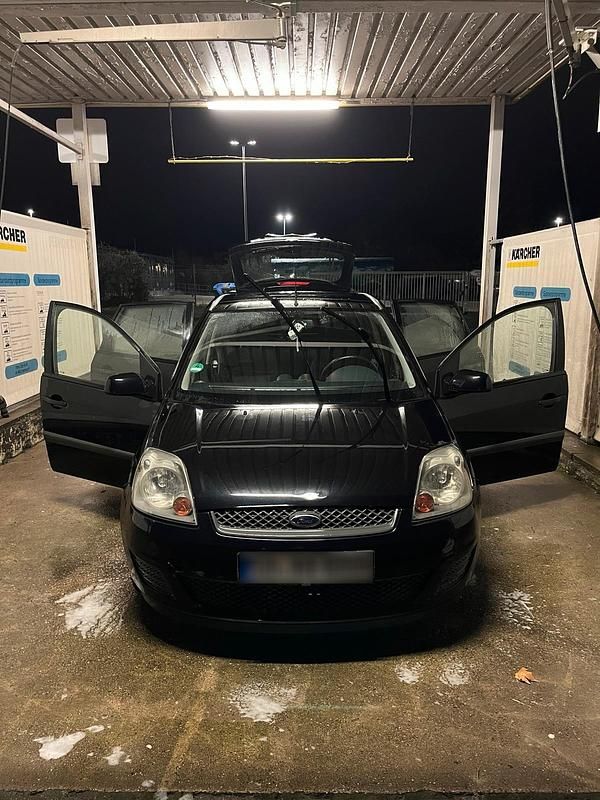 Gebraucht Ford Fiesta 70 PS (51 kW) 2007 Schwarz Kleinwagen