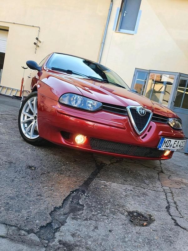 Rot Gebraucht 2003 Alfa Romeo 156 Kombi | 3.999 € - Bild 1/4