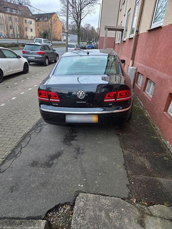 Gebraucht VW Phaeton 239 PS (175 kW) 2013 Schwarz Limousine