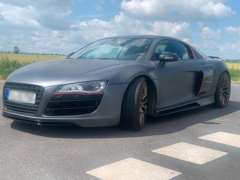 Schwarz Gebraucht 2011 Audi R8 Coupé Coupé | 65.000 € (Etwas zu teuer) - Bild 1/3