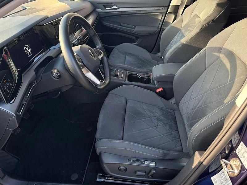 Gebraucht VW Golf VIII Style 131 PS (96 kW) 2024 Blau Kombi