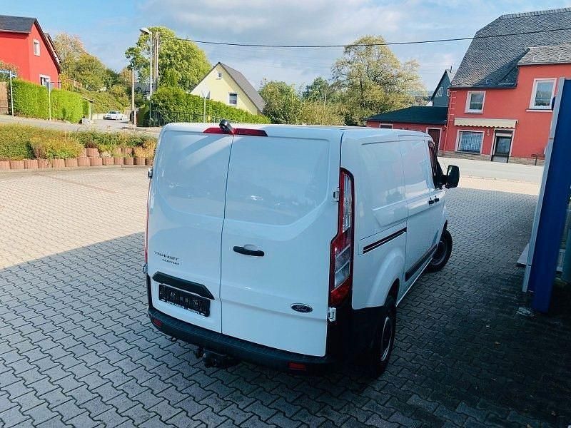 Gebraucht Ford Transit Custom 107 PS (78 kW) 2021 Weiß Van / Kleinbus